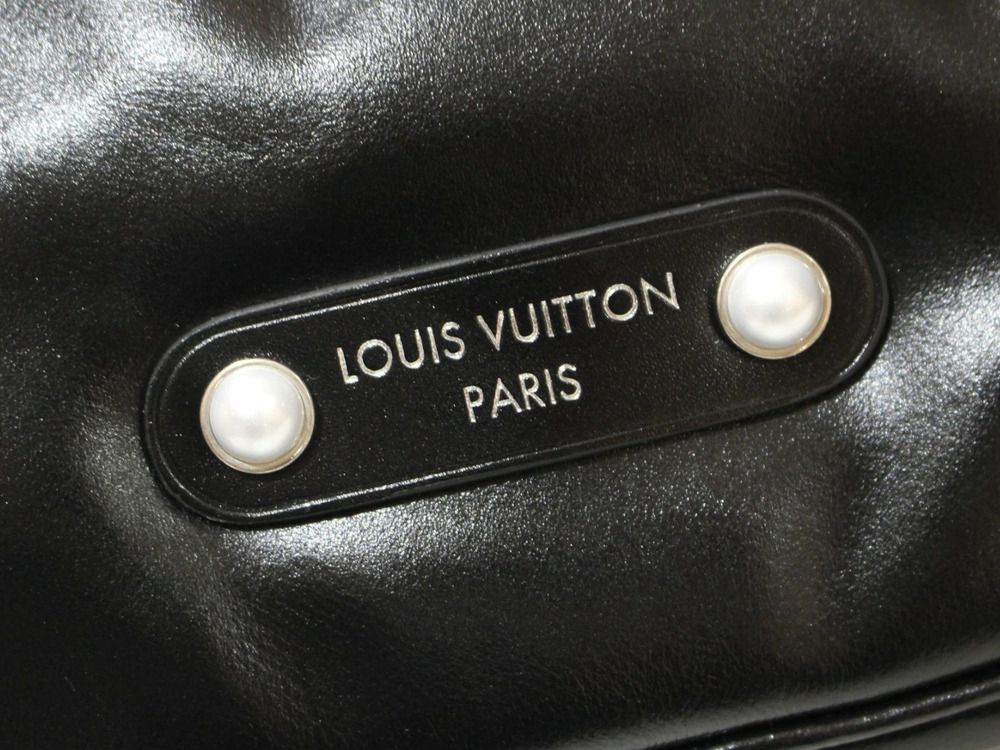 LOUIS VUITTON Noe Cargo 2way Shoulder Bag Calf Leather Black